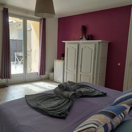 Mas Des Cigognes Bed & Breakfast Le Thor Exterior photo
